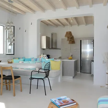 Stunning 4 Bedroom In 卡拉法蒂斯