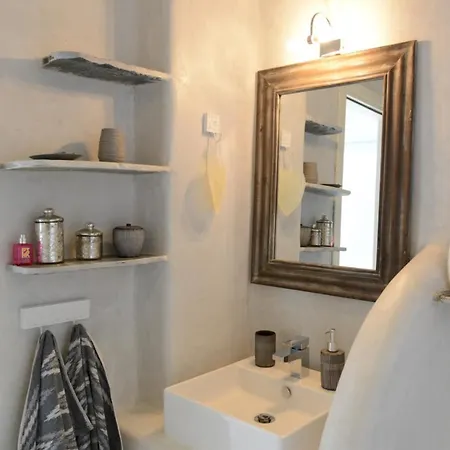 فيلة Stunning 4 Bedroom In كالافاتيس