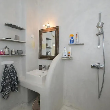 Stunning 4 Bedroom In * كالافاتيس