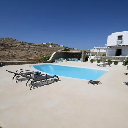 Stunning 4 Bedroom In Kalafatis