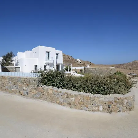 Villa Stunning 4 Bedroom In Kalafatis