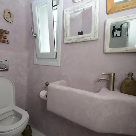 Stunning 4 Bedroom In * Kalafatis
