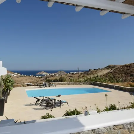 Stunning 4 Bedroom In Villa