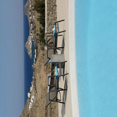 Stunning 4 Bedroom In Villa